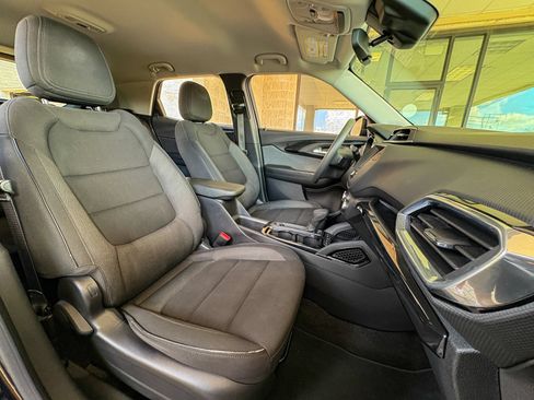 Used 2023 Chevrolet TrailBlazer LT FWD image 26