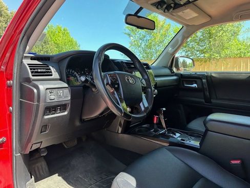 Used 2017 Toyota 4Runner TRD Pro AWD/4WD image 13