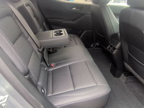 Used 2025 Chevrolet Equinox LT w/ Convenience Package II AWD/4WD image 30