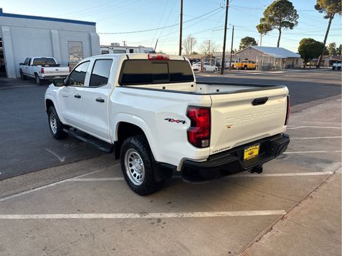 Used 2024 Chevrolet Colorado W/T w/ Advanced Trailering Package image 4