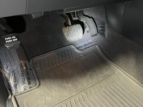 Used 2018 Nissan Armada Platinum w/ Captain Seat Package image 38