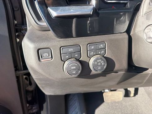 Used 2024 Chevrolet Silverado 1500 LTZ AWD/4WD image 22