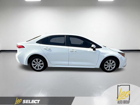 Used 2024 Toyota Corolla LE FWD image 5