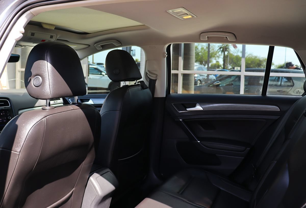 Used 2019 Volkswagen Golf SE w/ Driver Assistance Package FWD image 34