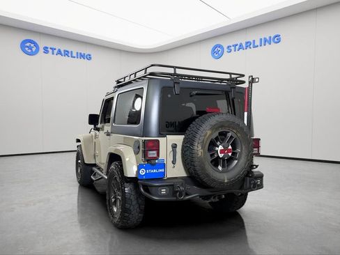 Used 2018 Jeep Wrangler Sport AWD/4WD image 7
