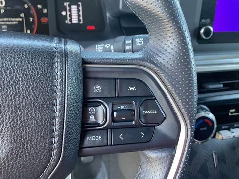 Certified 2025 Toyota 4Runner SR5 image 25