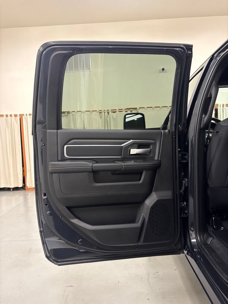New 2026 RAM 2500 Big Horn AWD/4WD image 23
