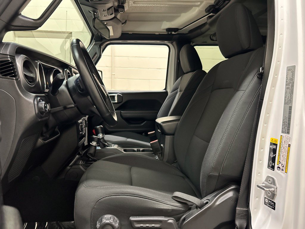 Used 2022 Jeep Gladiator Sport AWD/4WD image 7