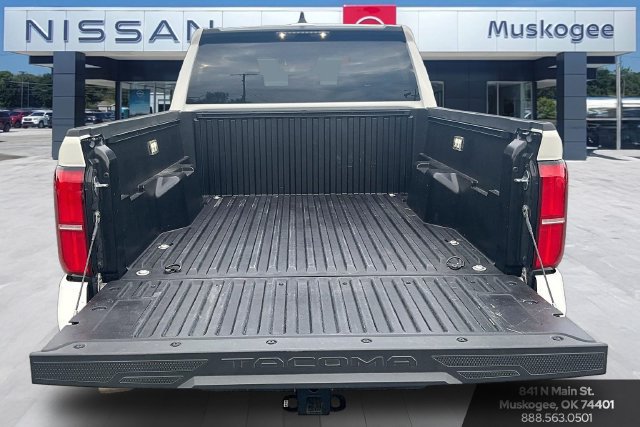 Used 2026 Toyota Tacoma SR5 AWD/4WD image 7