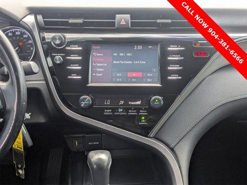 Used 2019 Toyota Camry SE image 17