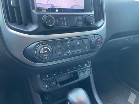 Used 2022 Chevrolet Colorado ZR2 AWD/4WD image 17