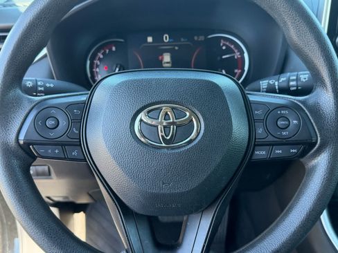 Used 2024 Toyota RAV4 XLE FWD image 13