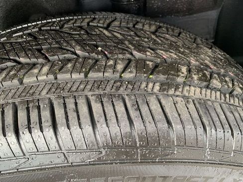 Used 2026 Toyota Grand Highlander XLE image 36