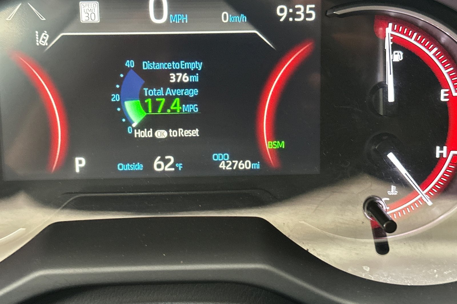 Used 2025 Toyota RAV4 XLE FWD image 32