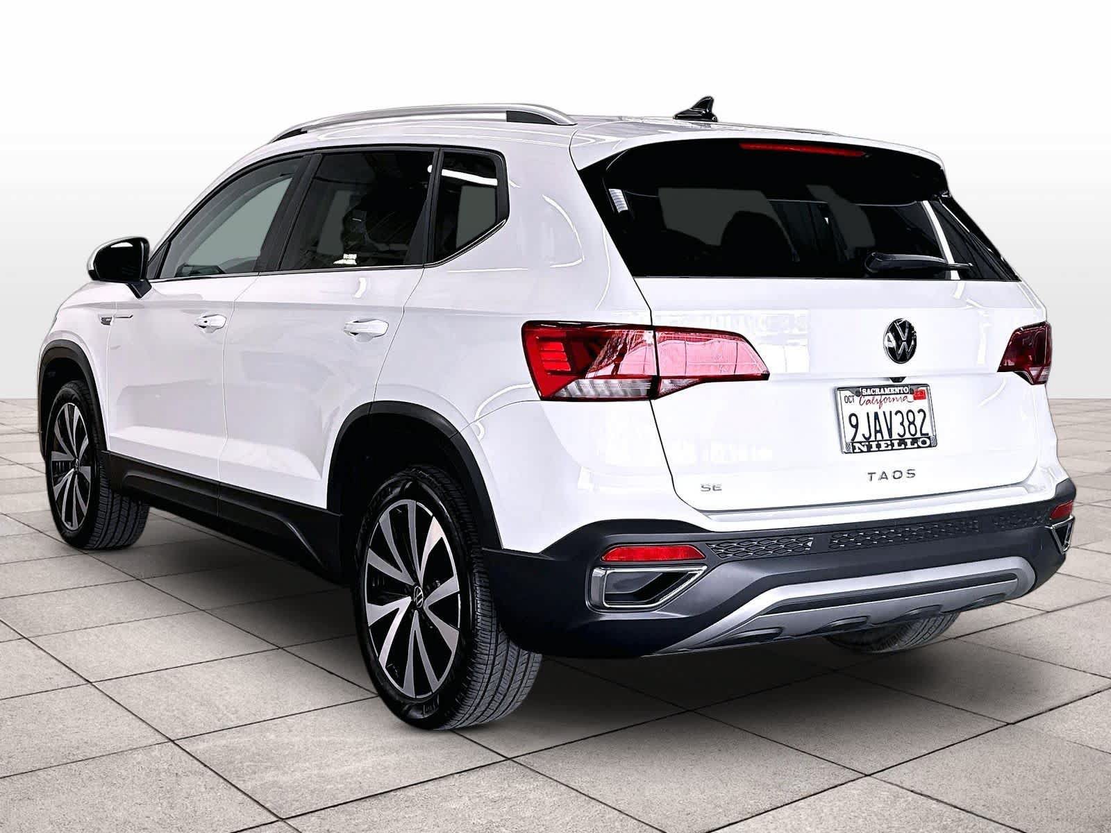 Used 2023 Volkswagen Taos SE FWD image 7