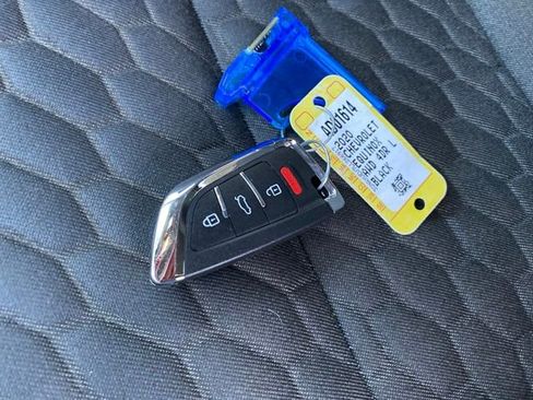 Used 2020 Chevrolet Equinox LT image 22