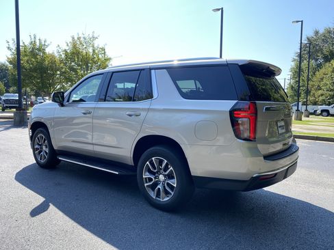 Used 2023 Chevrolet Tahoe LT w/ Luxury Package RWD image 7