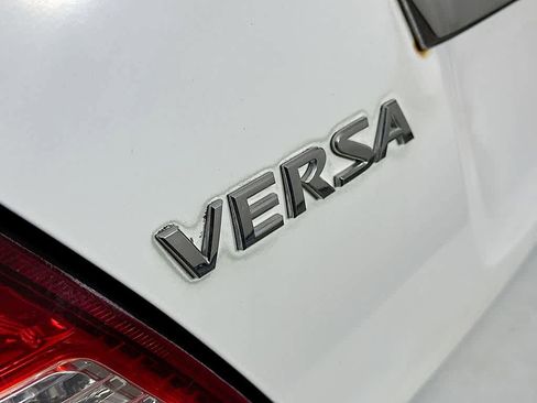 Used 2009 Nissan Versa 1.8 S w/ PWR Pkg FWD image 7