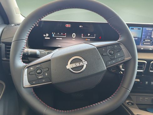 New 2027 Nissan Sentra SR FWD image 9