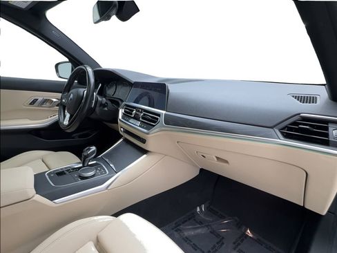 Used 2021 BMW 330i Sedan w/ Driving Assistance Package RWD image 32