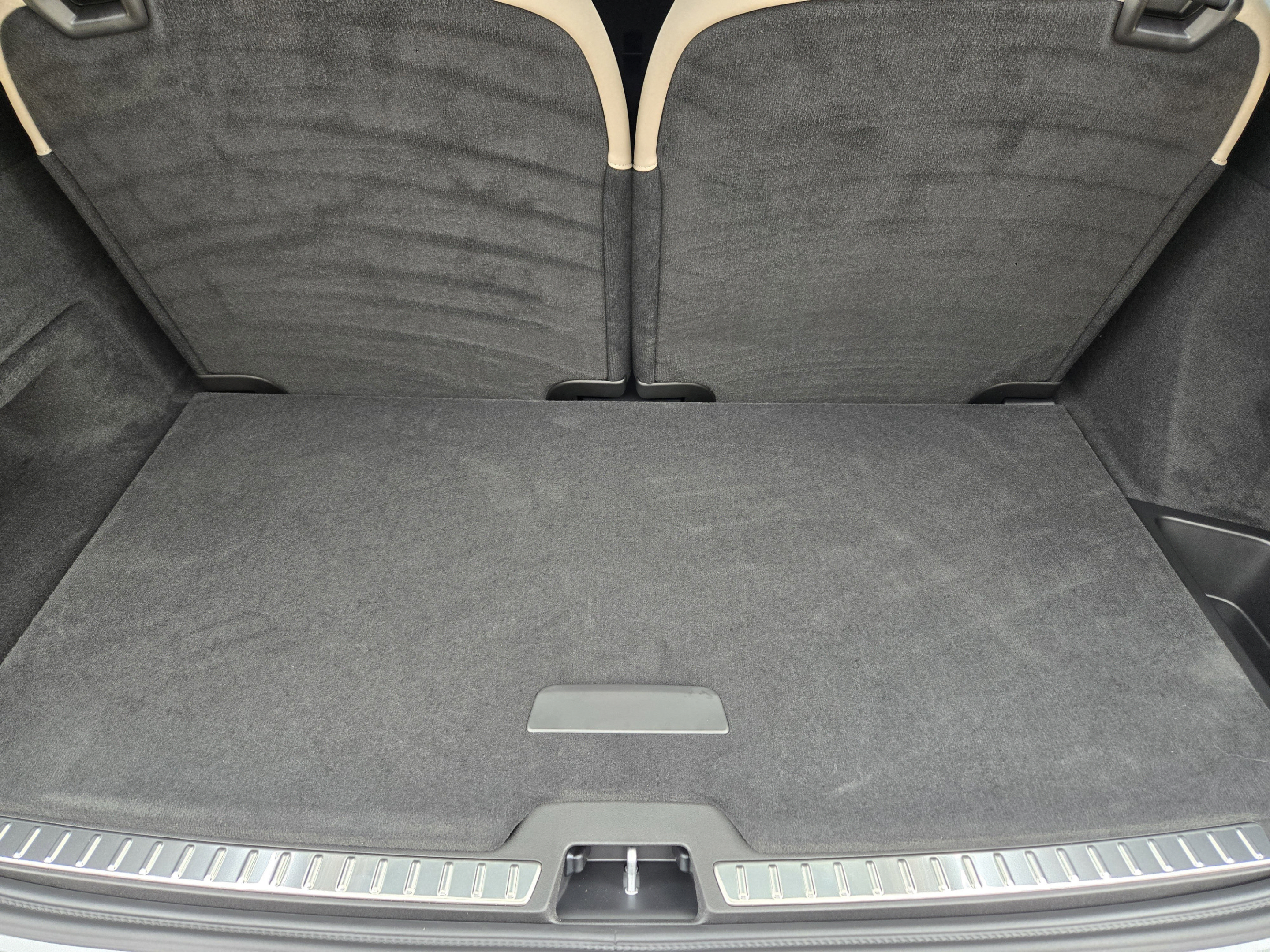 New 2026 Volvo XC90 T8 Plus AWD/4WD image 32