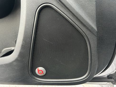 Used 2017 Chrysler 300 S w/ 300S Premium Group image 6