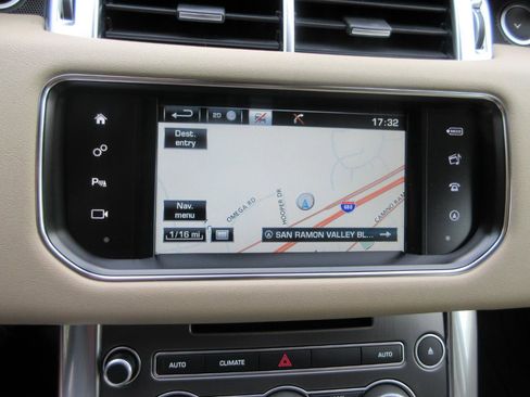 Used 2016 Land Rover Range Rover Sport SE AWD/4WD image 51