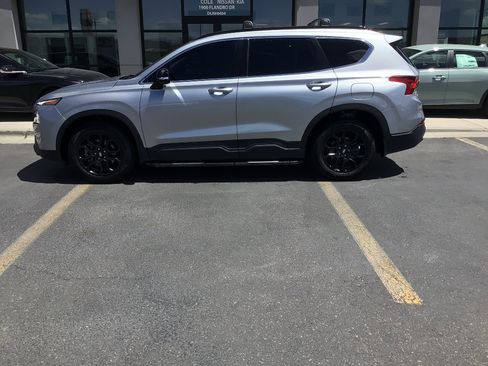 Used 2022 Hyundai Santa Fe XRT FWD image 3