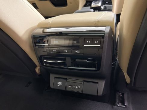 Certified 2023 Acura MDX SH-AWD image 9