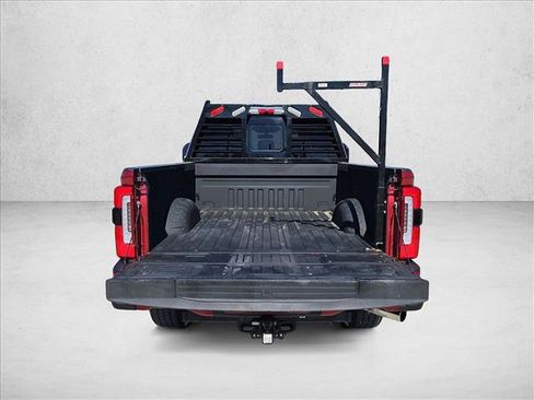 Used 2025 Ford F250 Platinum w/ FX4 Off-Road Package image 6