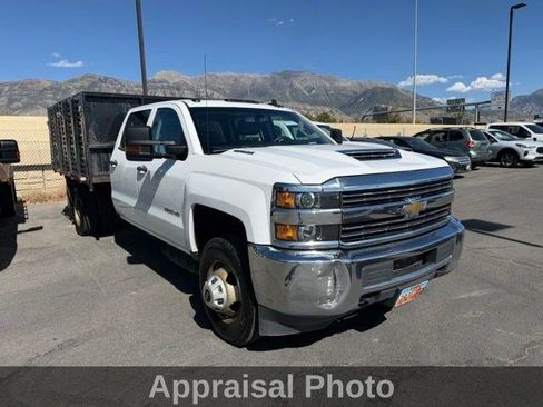 Used 2018 Chevrolet Silverado 3500 W/T w/ WT Convenience Package AWD/4WD image 3