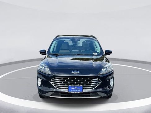 Certified 2021 Ford Escape Titanium image 2