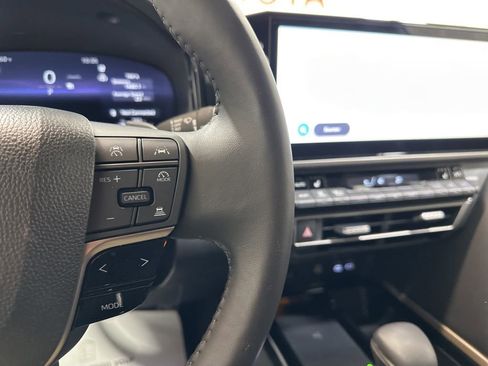 Used 2025 Toyota Camry XSE image 30