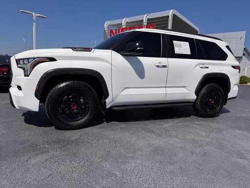 Used 2024 Toyota Sequoia TRD Pro AWD/4WD image 2