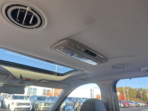 New 2025 Kia Telluride EX image 17