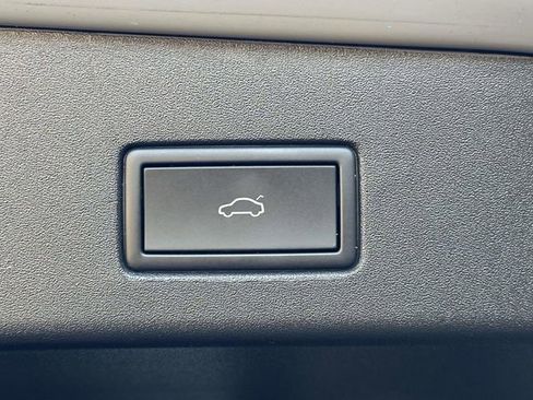 Used 2022 Volkswagen ID.4 Pro S image 12