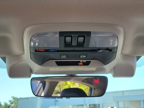 Certified 2021 Subaru Crosstrek 2.5i Limited w/ Moonroof Package 2 image 19