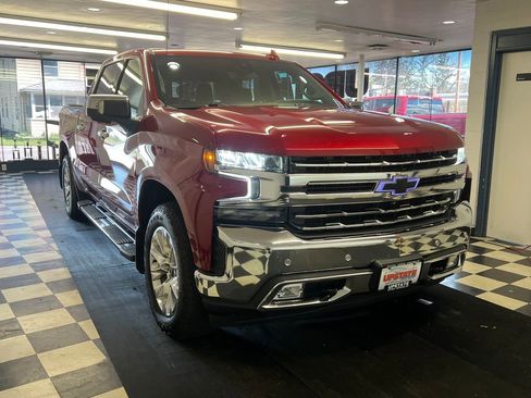 Used 2021 Chevrolet Silverado 1500 LTZ w/ Technology Package AWD/4WD image 1