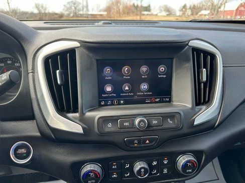 Used 2023 GMC Terrain SLE w/ Driver Convenience Package FWD image 28