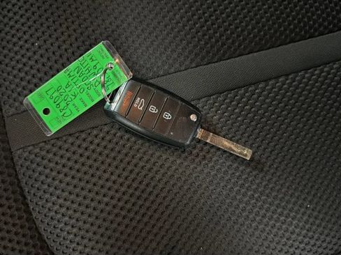 Used 2020 Kia Optima LX FWD image 29