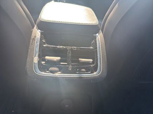 Used 2022 Volvo XC90 T8 Inscription w/ Advanced Package image 17