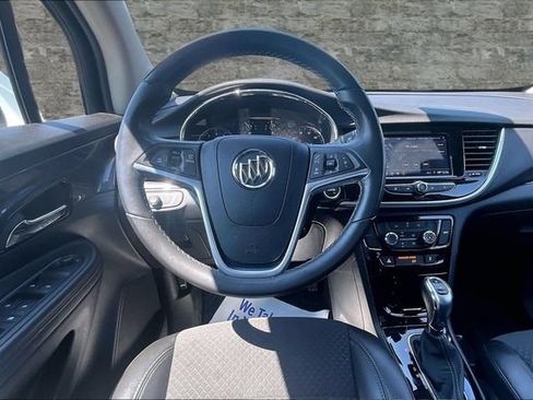 Used 2022 Buick Encore Preferred w/ Safety Package AWD/4WD image 8