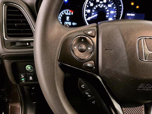Used 2019 Honda HR-V EX image 17