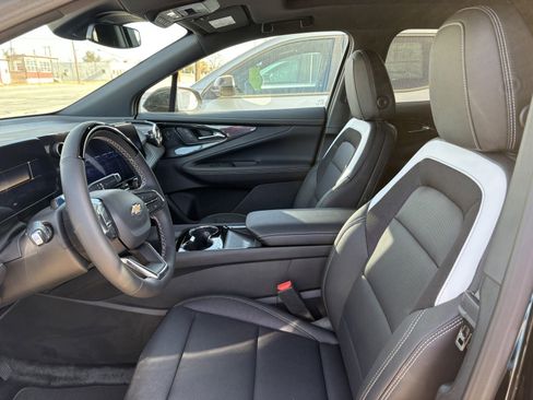 New 2026 Chevrolet Blazer EV LT w/ Super Cruise Package FWD image 11