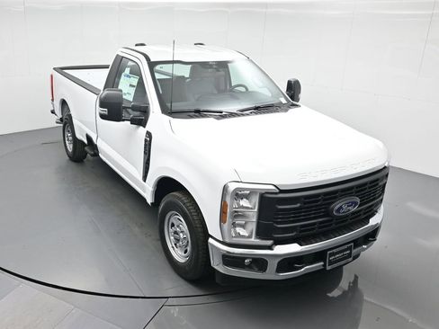 New 2026 Ford F250 XL w/ XL Chrome Package image 33