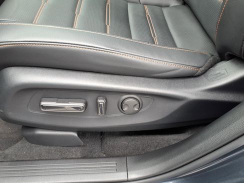 Used 2025 Honda CR-V Sport-L image 18