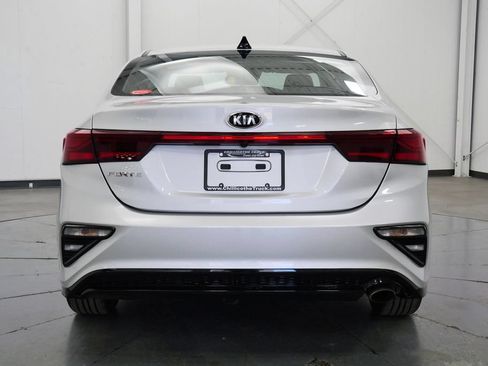 Used 2019 Kia Forte LXS FWD image 6