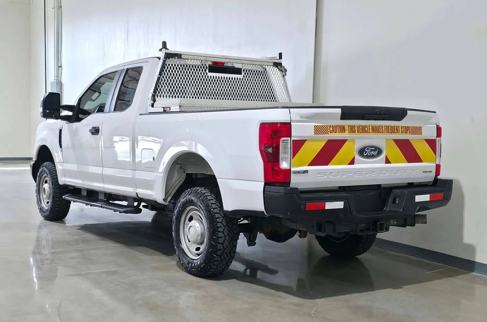 Used 2017 Ford F250 XL w/ Power Equipment Group AWD/4WD image 6