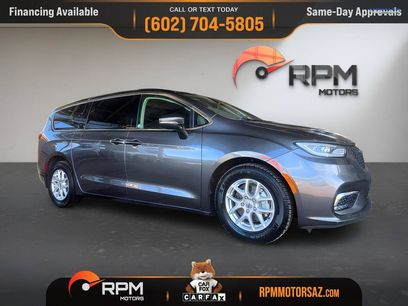 Used 2023 Chrysler Pacifica Touring-L