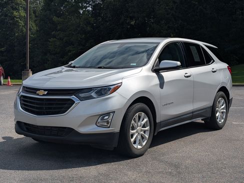 Used 2018 Chevrolet Equinox LT FWD image 5